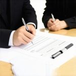 ¿Tu abogado de inmigración es real? 3 formas de verificarlo en 2026