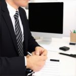 Abogado de inmigración: ¿Cómo evitar que USCIS cierre tu caso 2026?